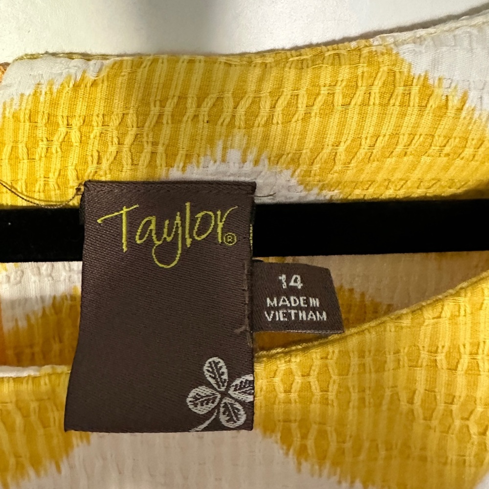 Yellow & White Women’s dress - Picture 2 of 3